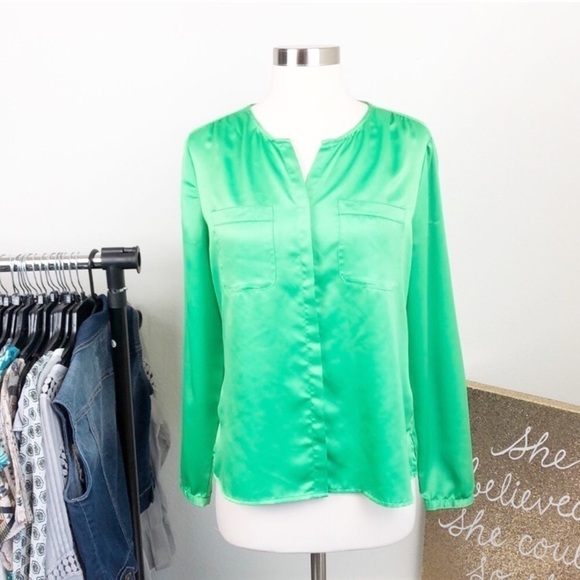 Liz Claiborne bright green buttoned down top - Picture 1 of 6